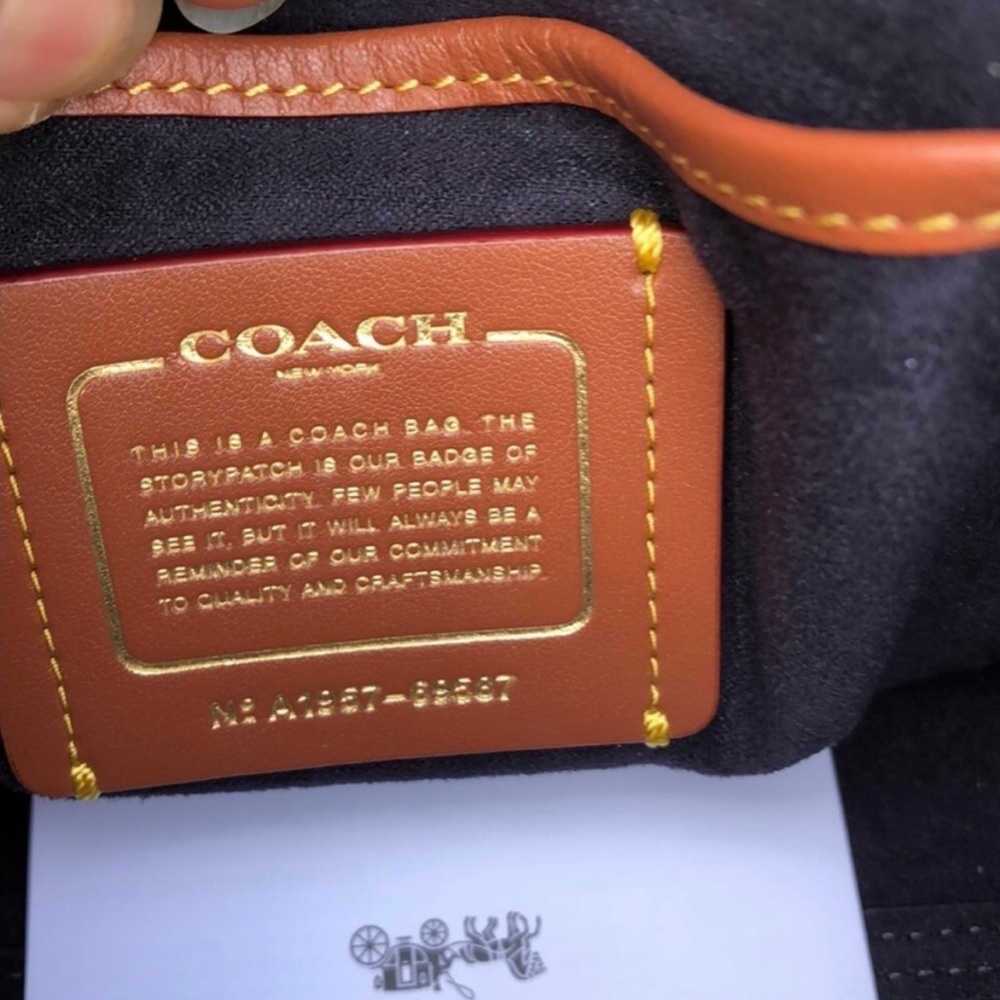 COACH 69587 PARKER 18 SIGNATURE CANVAS - Picture 14 of 16
